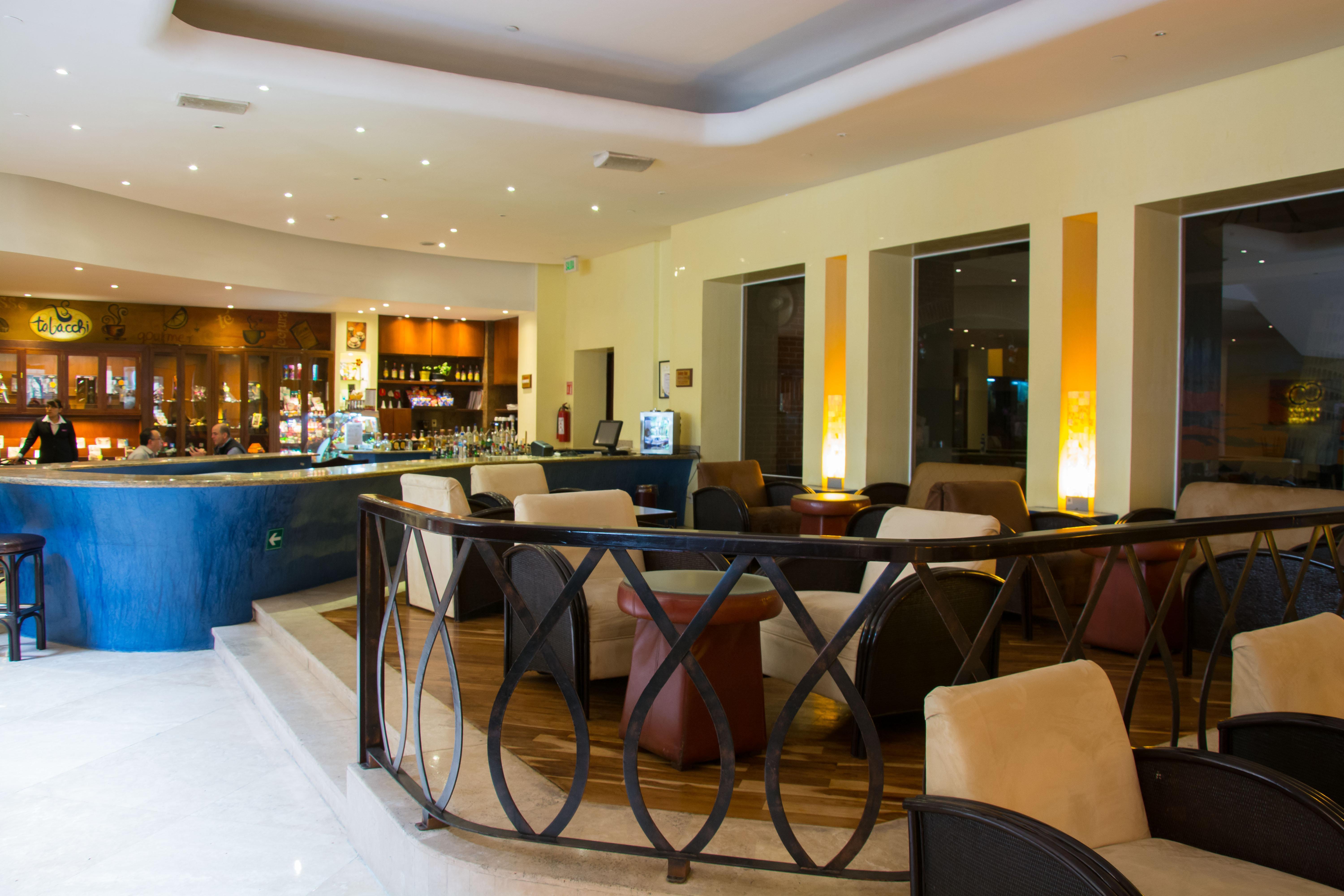 โรงแรมคราวน์ พลาซา เด เม็กซิโก เม็กซิโกซิตี้ ภายนอก รูปภาพ The lobby