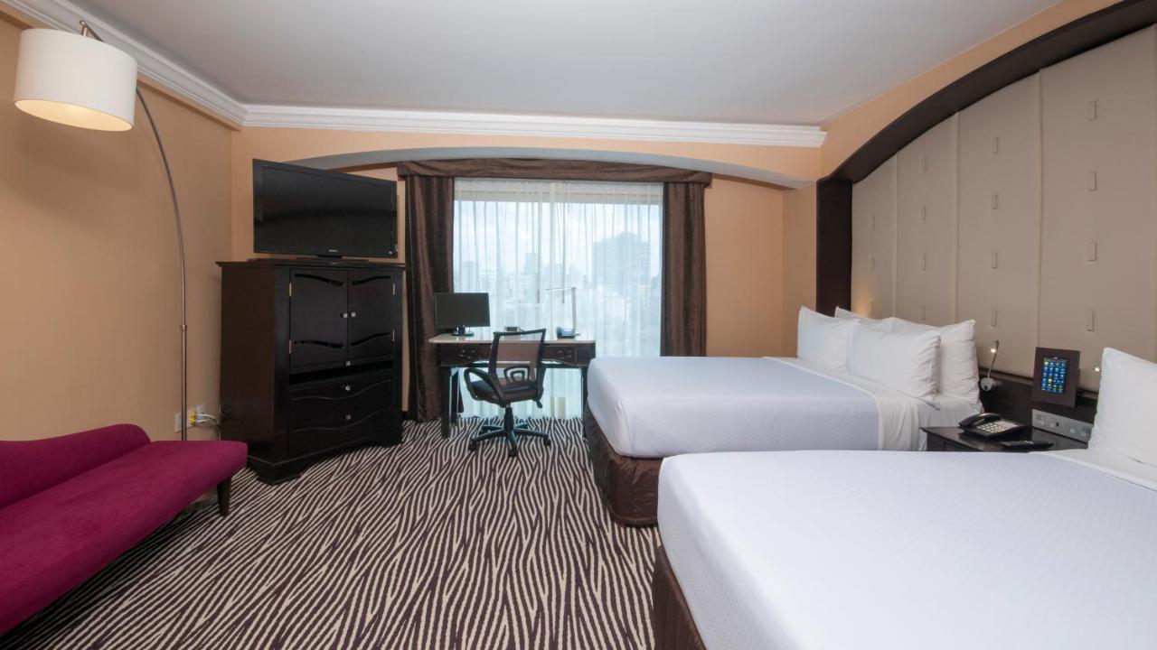 โรงแรมคราวน์ พลาซา เด เม็กซิโก เม็กซิโกซิตี้ ภายนอก รูปภาพ A room at the hotel