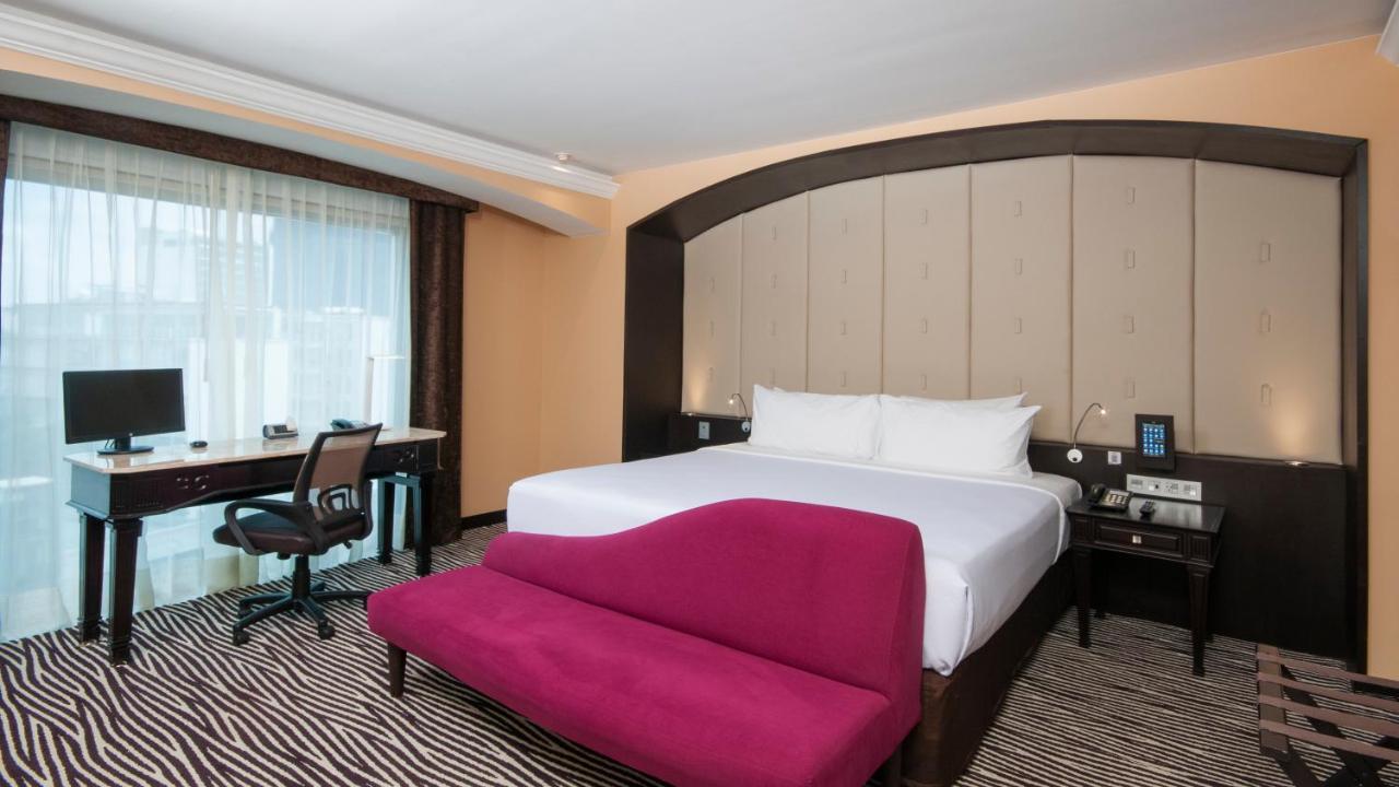 โรงแรมคราวน์ พลาซา เด เม็กซิโก เม็กซิโกซิตี้ ภายนอก รูปภาพ Suite